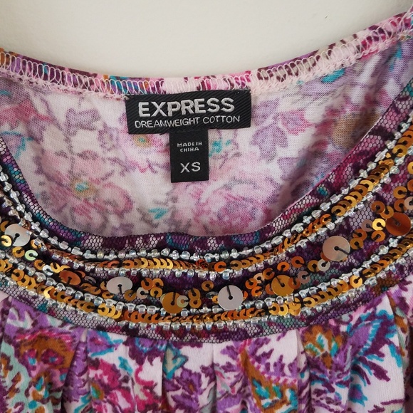 TOP EXPRESS Bundle w $25 ORDER! Size: XS - Picture 3 of 4